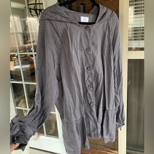 The cutest ruffled jacket!! 🤍